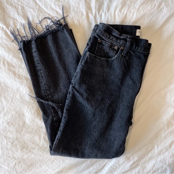 abercrombie 90s ultra high rise | black | ankle length | 26P - Picture 2 of 5